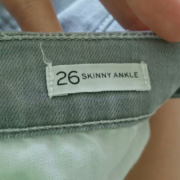 Banana Republic grey skinny ankle jeans - Picture 3 of 3